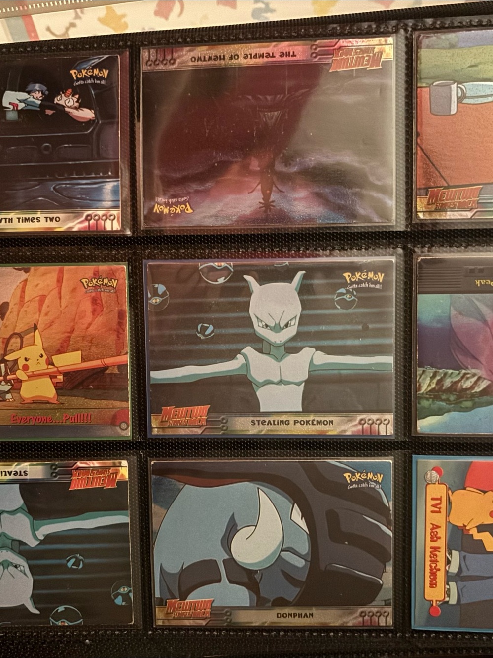 Topps Rainbow Foil Pokémon Card Set Featuring Mewtwo & Donphan (Blue/Gray)